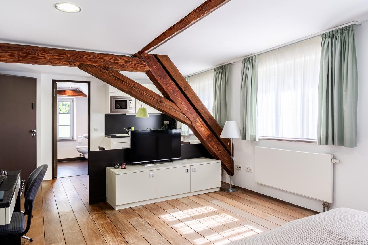 Immobilienfotograf Stuttgart – Esszimmer professionell belichtet